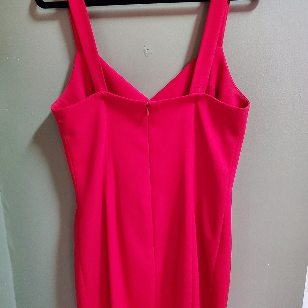 Little red dress - Picture 3 of 5